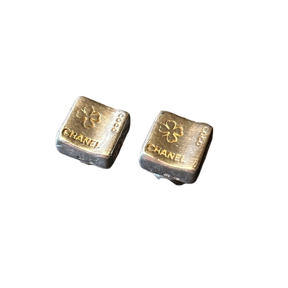 282. Vintage CHANEL Silver Square Clover Clip on Earrings
